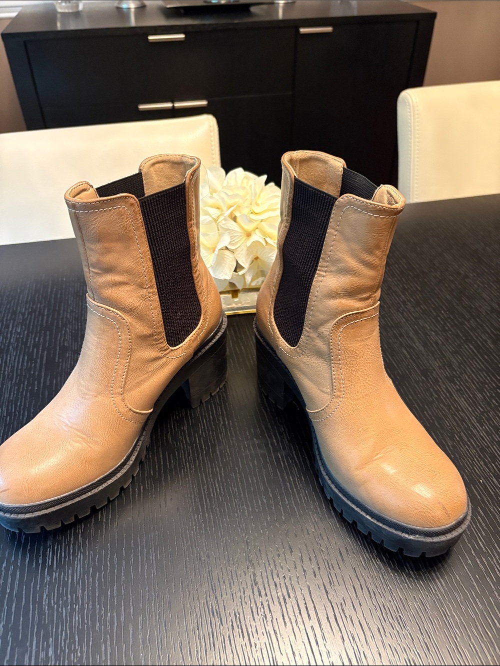 ZIGI girl Tan Chelsea Lug Heel Ankle Boots